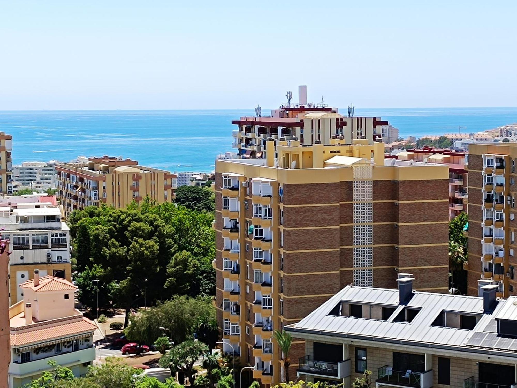 Attico Acuario, 2 Bathrooms Top Floor Appartment With Sea And Mountain Views เบนัลมาเดนา ภายนอก รูปภาพ